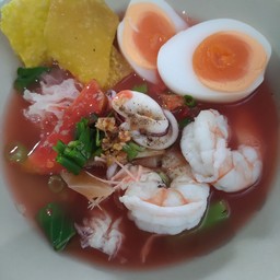 Seafood Yentafo Noodles