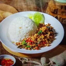 ข้าวผัดกะเพราหมูสับ