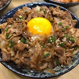 ข้าวหน้าหมูผัดซอส