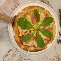 พิซซ่าพาร์มาแฮม