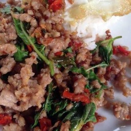 กะเพราหมูสับ