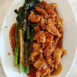 อกไก่เหล้าแดงยอดผัก (ใหญ่)