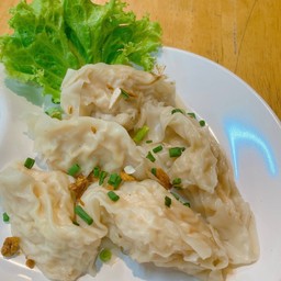 เกี๊ยวหมูลวกจิ้ม