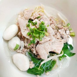 ก๋วยเตี๋ยวน้ำใส