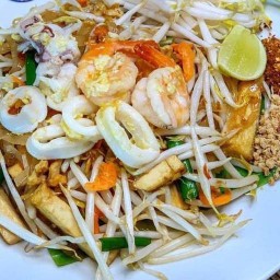 ผัดไทยคุณป้่า ผัดไทยคุณป้า รังสิต