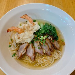 บะหมี่หมูแดง+เกี๊ยวกุ้ง (น้ำ)