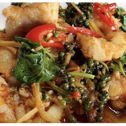 ผัดฉ่าปลากะพง