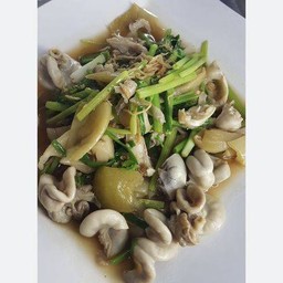 เกี่ยมช่ายผัดไสัตัน