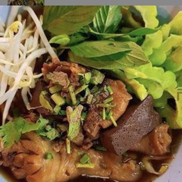 ราชาก๋วยเตี๋ยวไก่ตุ๋นมะระ สาขา2 ชอยรามคําแหง24 แยก14