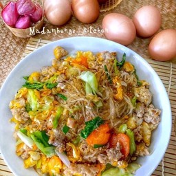 ข้าวราด วุ้นเส้นผัดไข่