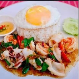 MAADI Bar & Cafe