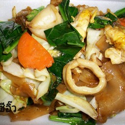 ผัดซีอิ้วเส้นใหญ่
