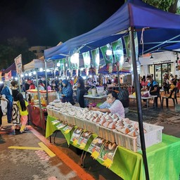 Api Api Night Food Market @Gaya Street