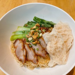 บะหมี่ หมูแดง+เกีี๊ยวหมู (แห้ง)