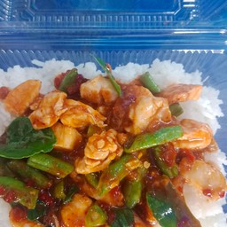 ผัดพริกแกงไก่