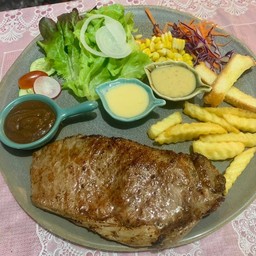 สเต็กเนื้อโคขุน (สันนอก)