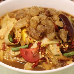 ส้มตำหลวงพระบางกากหมู