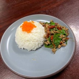 กะเพราหมูสับ ไข่กุ้ง