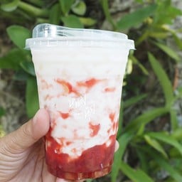 นมสดสตรอว์เบอรี่