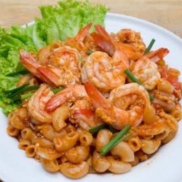 ผัดมะกะโรนีกุ้ง