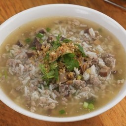 ข้าวต้มหมูสับ