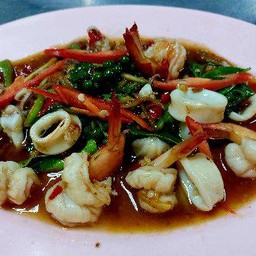 ผัดฉ่าทะเล