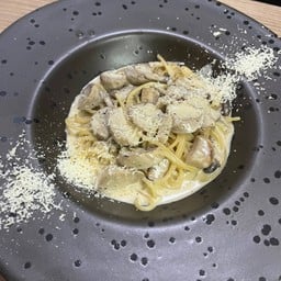 (Vegetarian) พาสต้าซอสครีมเห็ดทรัฟเฟิล - Pasta Truffle Mushroom Cream Sauce
