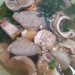 ต้มเลือดหมู