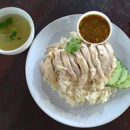 วาทินี ข้าวมันไก่ ฉลอง