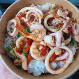 กะเพราปลาหมึก