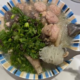 2อ.ก๋วยจั๊บญวน