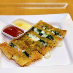 โรตีผักโขมอบชีส