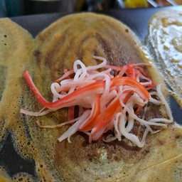 โตเกียวกรอบไส้พริกเผา+ปูอัด