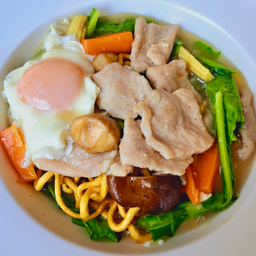 ราดหน้าหมูนุ่ม