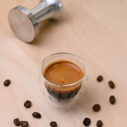 เอสเพรสโซ่ ร้อน (  Hot Espresso )