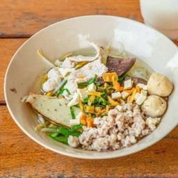 ก๋วยเตี๋ยวโบราณน้องอัยริน
