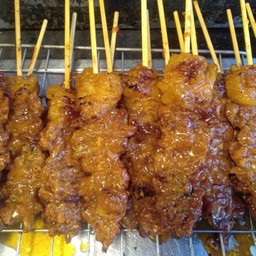 ไก่ย่าง เนื้อย่าง รสเด็ดฮาลาล ( ราม53 ) รามคำแหง 53