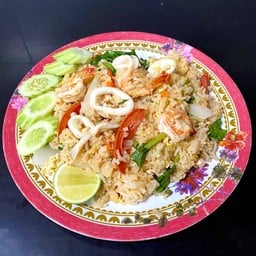 ข้าวผัดทะเล