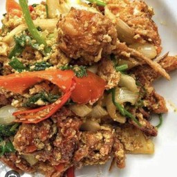 ปูนิ่มผัดผงกะหรี่