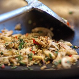 ซุปเปอร์กะเพราปู (กับข้าว)