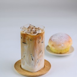 ลาเต้ เย็น  ( Iced Latte )