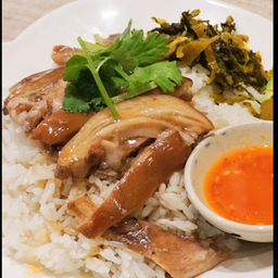 ข้าวขาหมู หนังล้วน