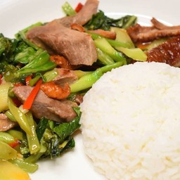 ผัดคะน้า