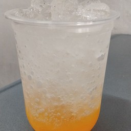 น้ำส้มโซดา