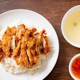 ข้าวมันไก่ทอดพิเศษ
