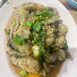 น้ำตกเนื้อ