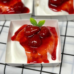 เค้กสตรอว์เบอร์รี่ครีมสด