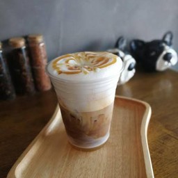 คาราเมลมัคคีอาโต้