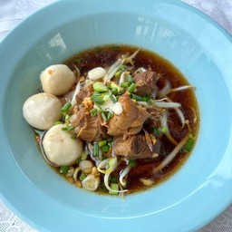 ก๋วยเตี๋ยวหมูตุ๋น