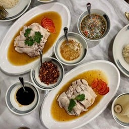 ไซส์ L ( ไก่1ตัว+ข้าวมันและน้ำซุปสำหรับ4ท่าน )